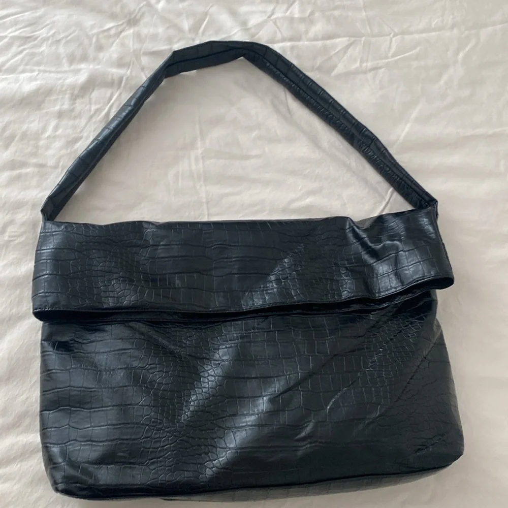 Zara Vegan Leather Black Croc Tote Bag New - Picture 10 of 11